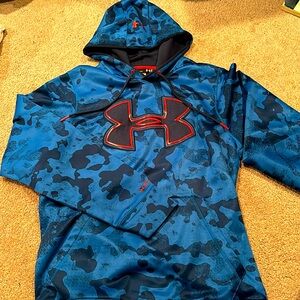 Men’s small under armor sweatshirt